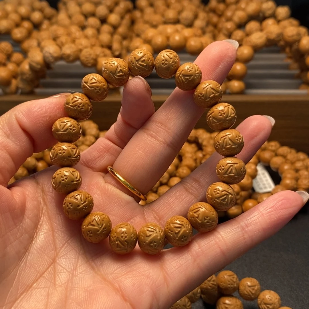 吊坠猴头核桃驴肉火烧1.1