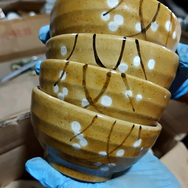 摆件陶瓷盘子碗啥都有