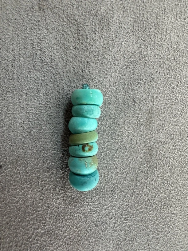 原矿绿松石大肠尺寸7➕克重2.1g有瑕