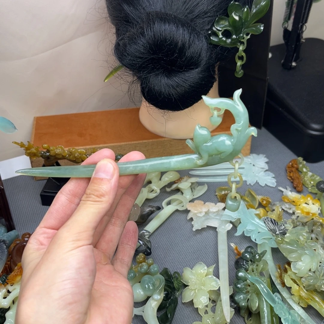 蛇纹石玉未镶嵌发饰