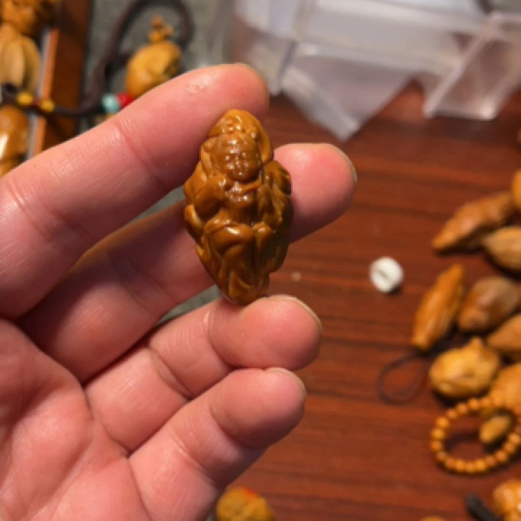 橄榄核精工雕刻九尾