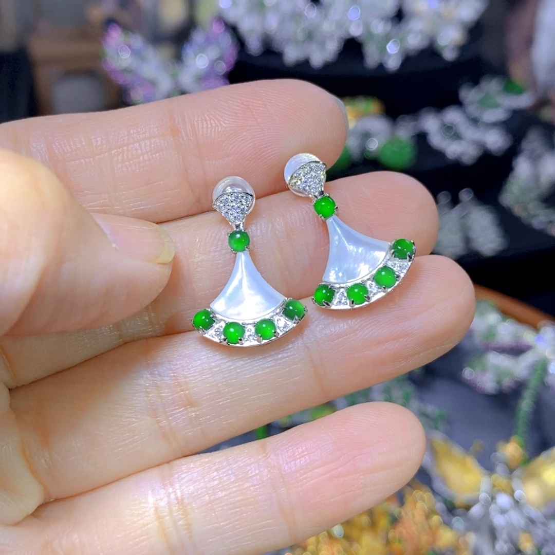 翡翠颈饰银S925镶嵌天然翡翠