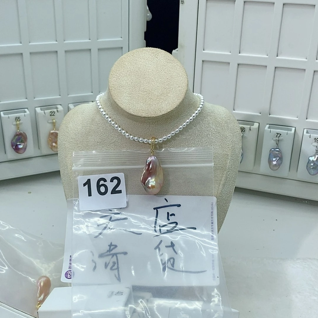 淡水珍珠颈饰合金