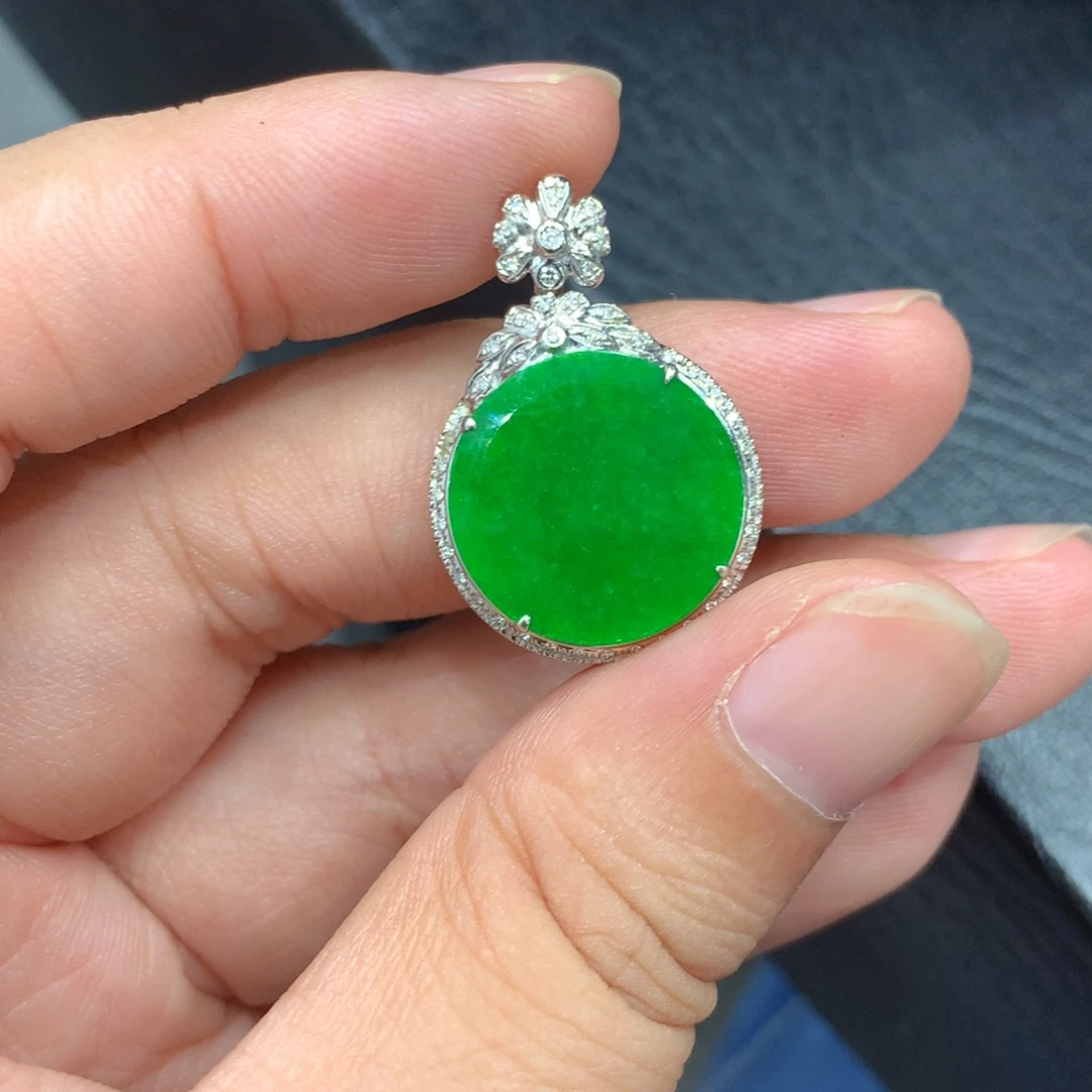 翡翠18K金镶嵌吊坠(不含链)吊坠