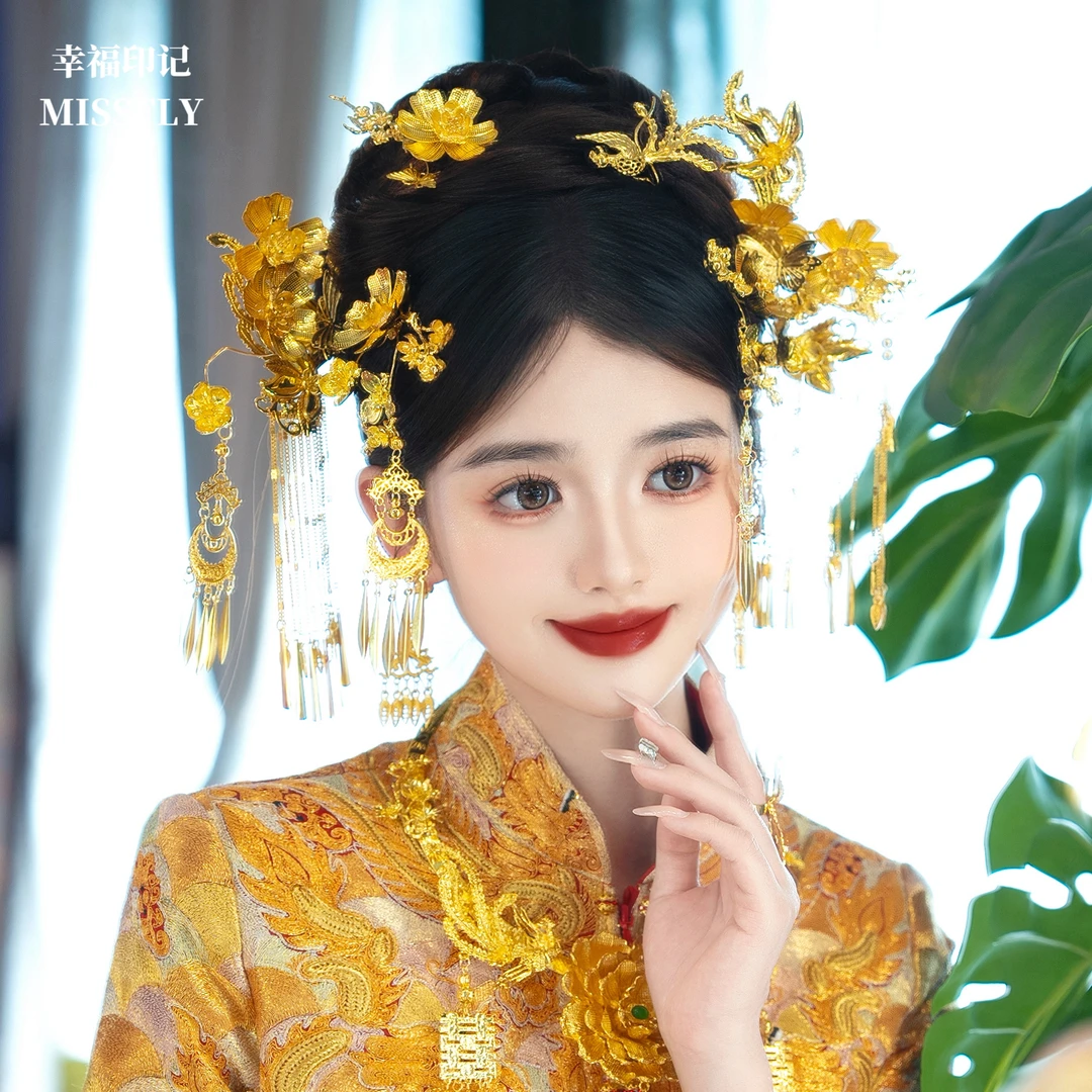 金色秀禾发饰新娘头饰中式婚礼龙凤褂结婚发簪步摇晨袍配饰品精致