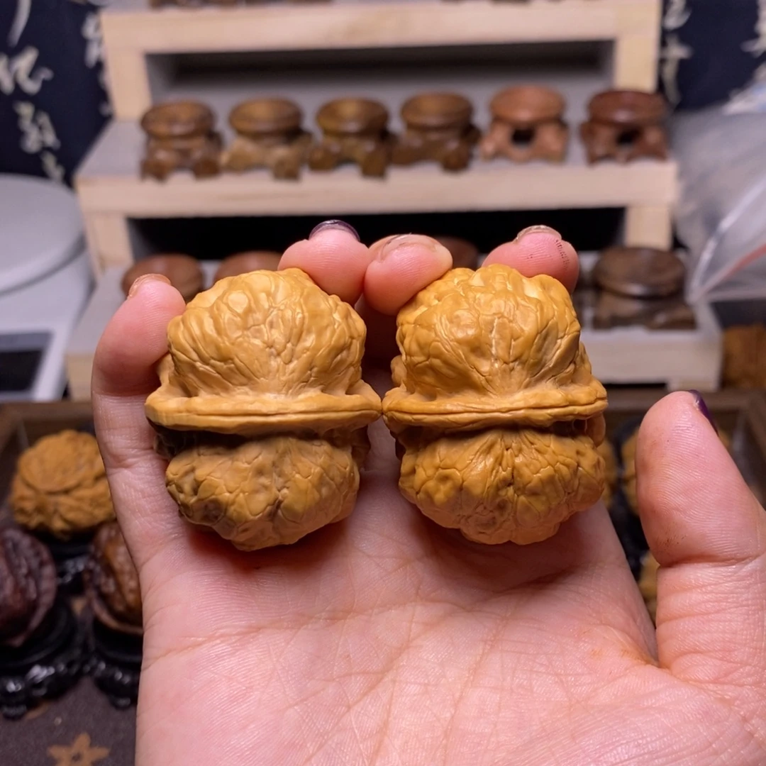 凡***子把件文玩核桃Z金蟾疙瘩包111……………………