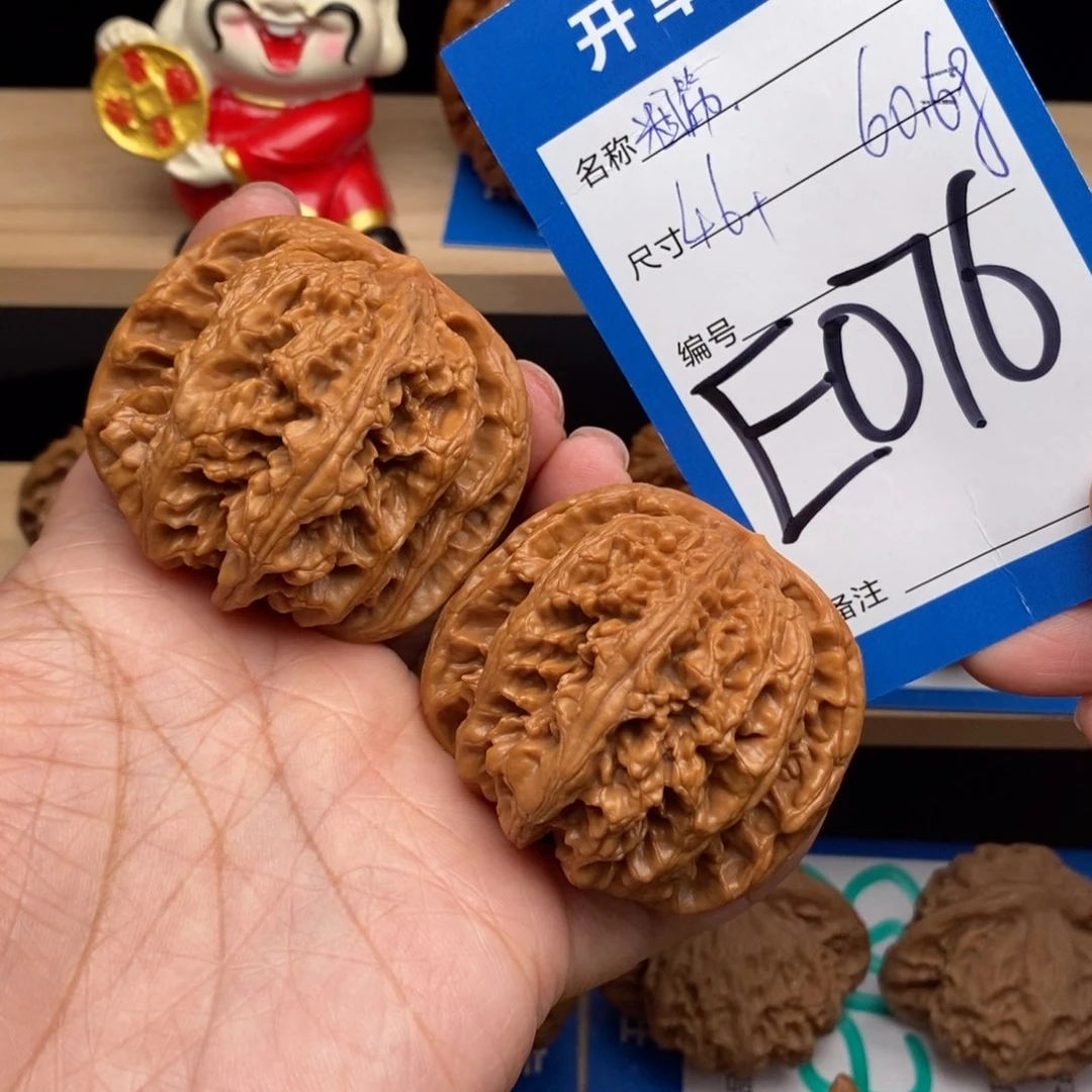 文玩核桃吊坠粗筋核桃