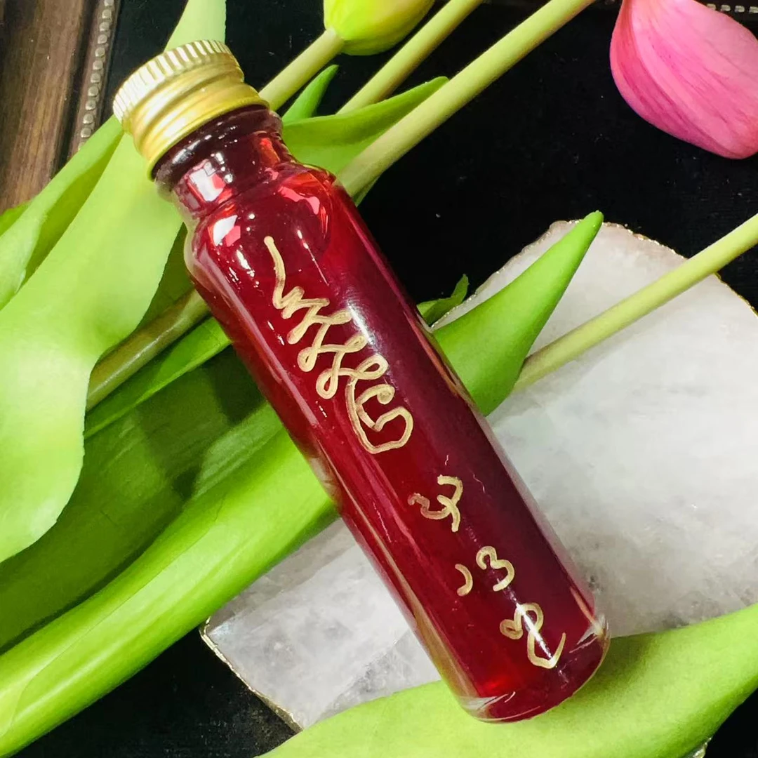 TG2023情丝红油瓶子摆件