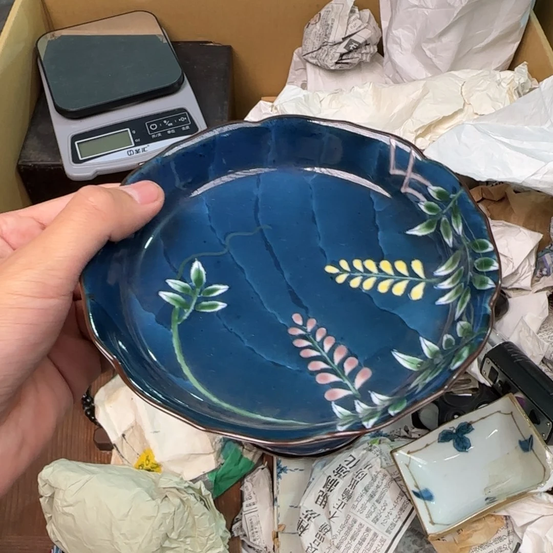 绿泥陶瓷孤品单件车里拍