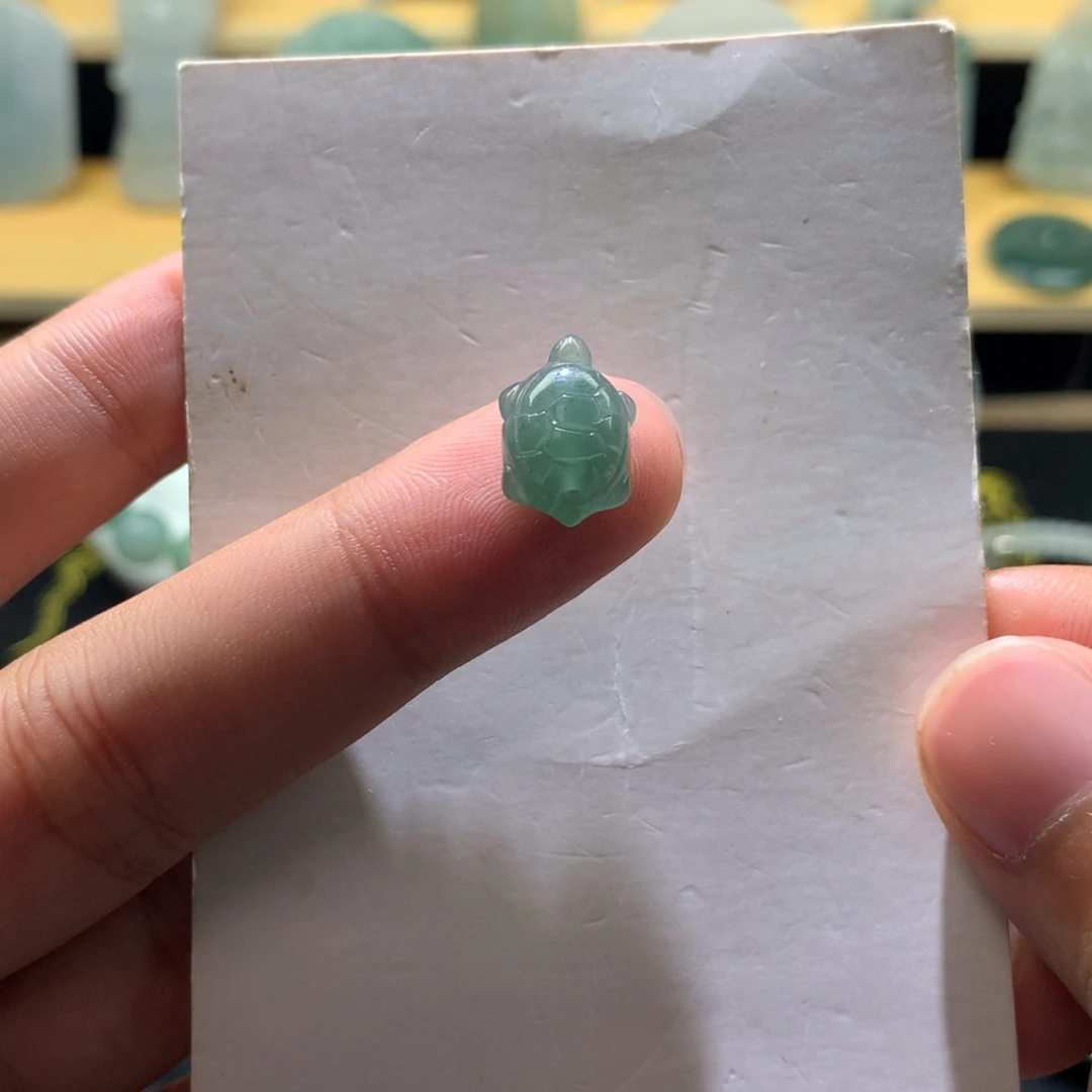翡翠未镶嵌颈饰000