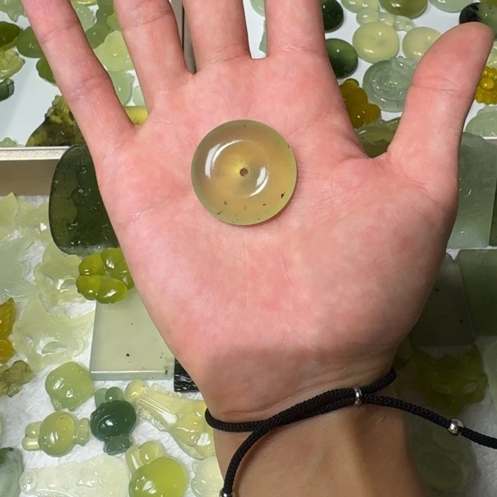 蛇纹石玉未镶嵌吊坠(不含链)