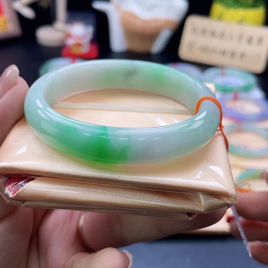 未镶嵌手镯翡翠4号贵妃