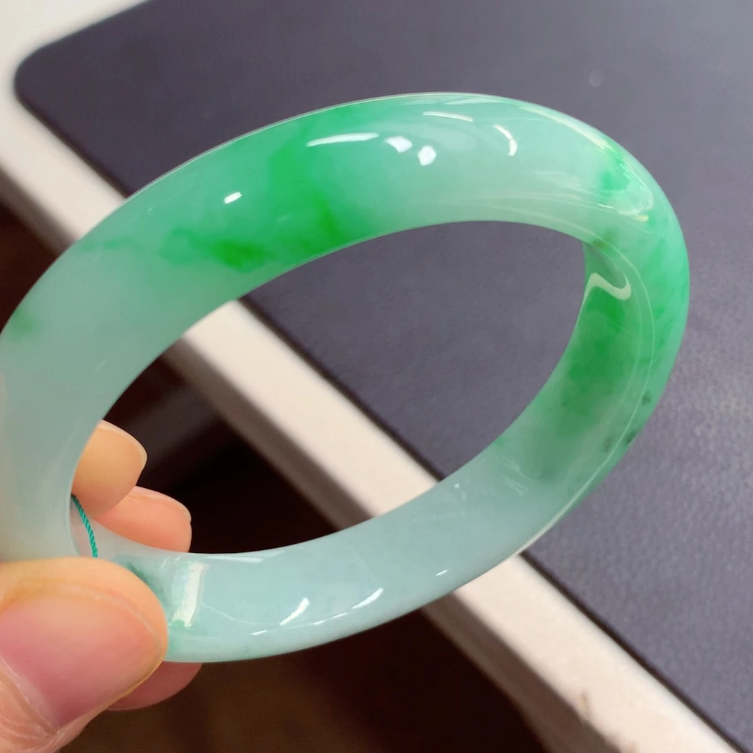 未镶嵌手镯翡翠翡翠