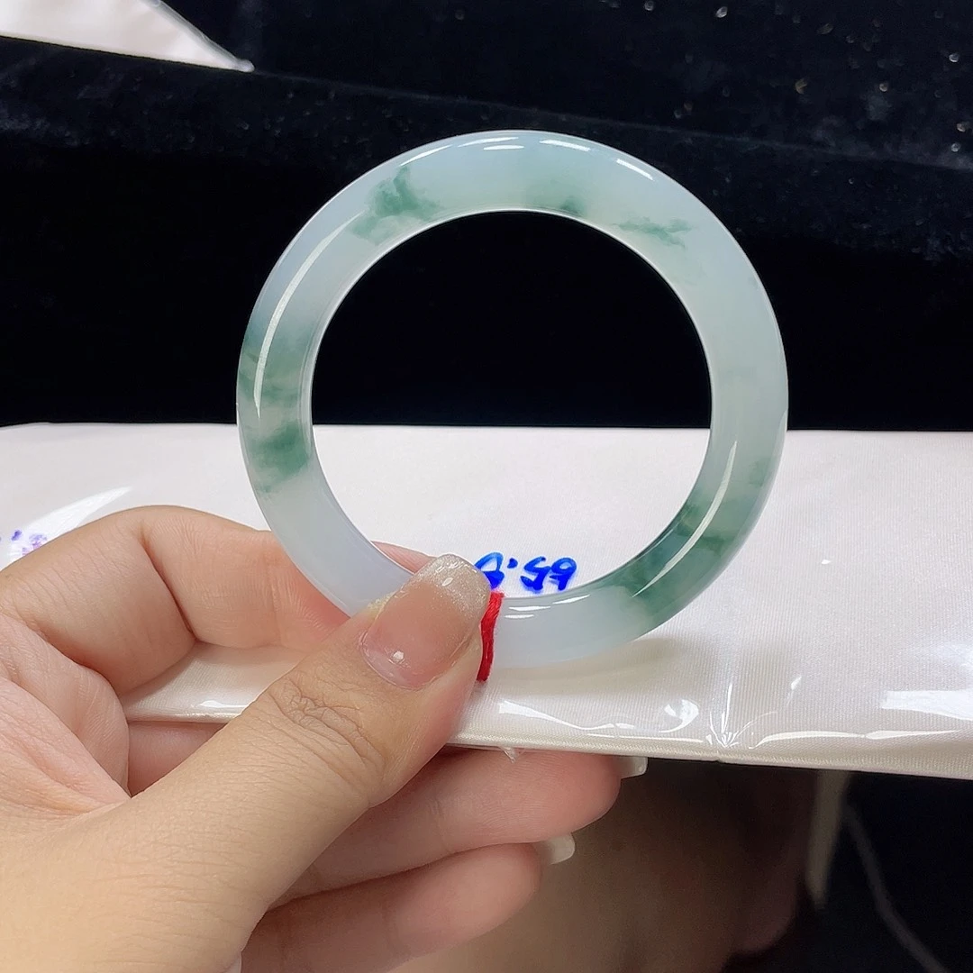 翡翠手镯未镶嵌8号