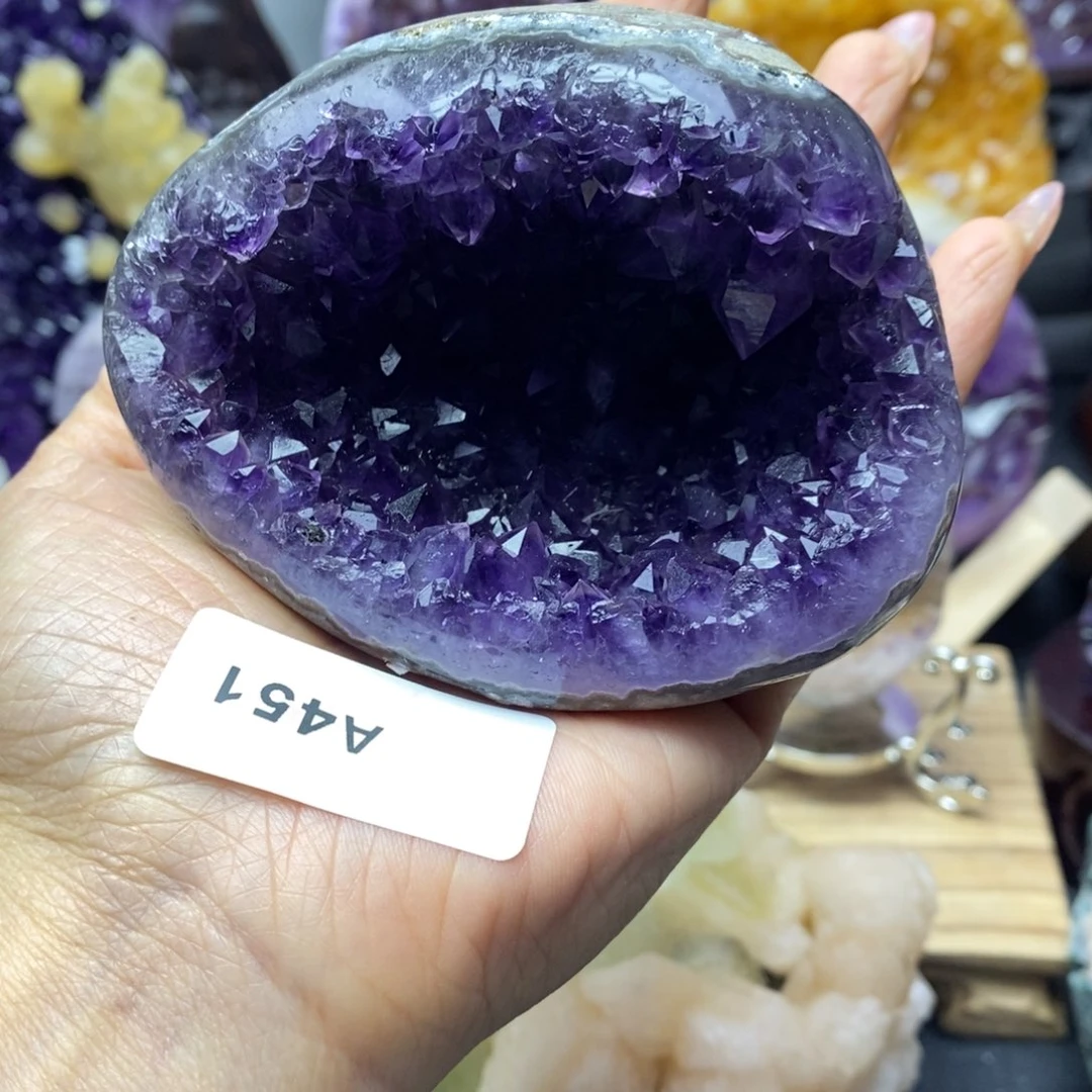 未镶嵌水晶大型摆件（非配饰）