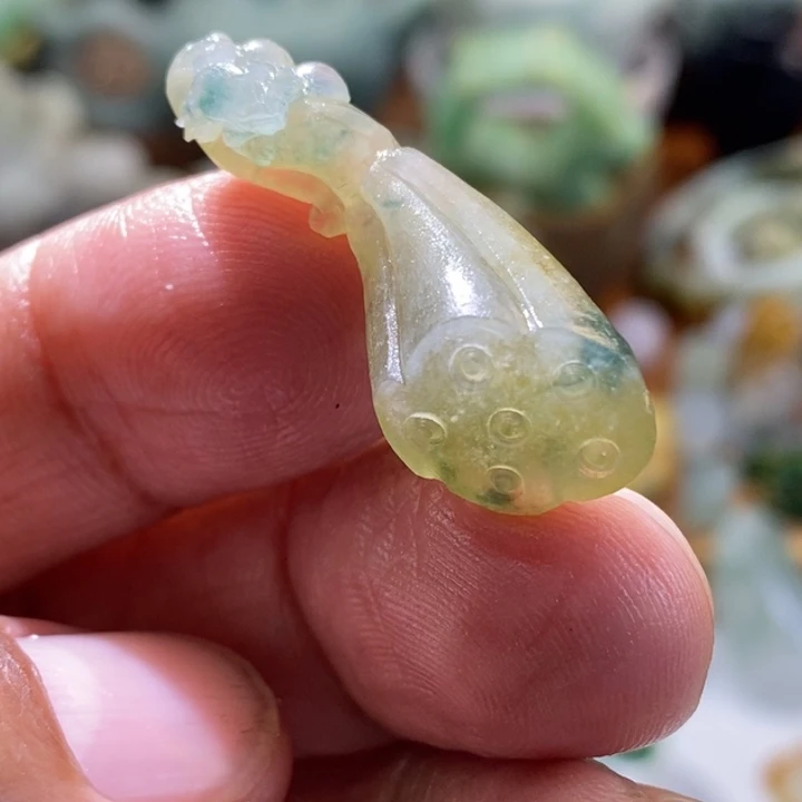 定制翡翠未镶嵌货