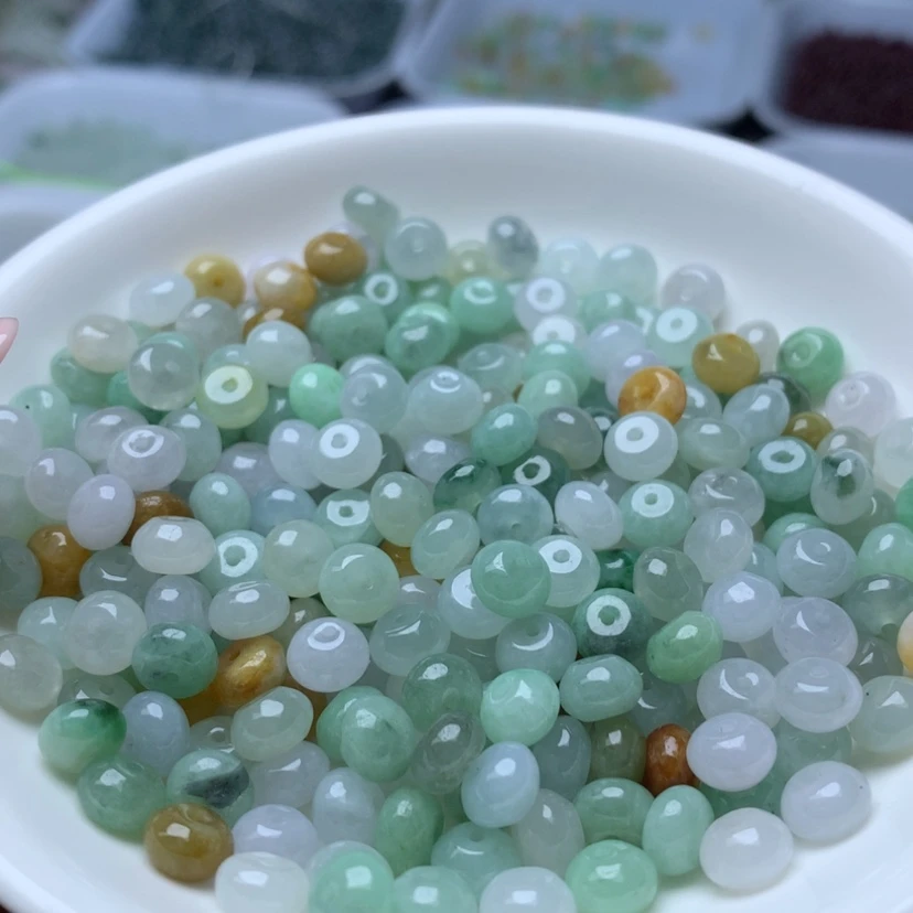 【闪购商品】未镶嵌手链翡翠卡4*6.5并三彩鼓珠30个