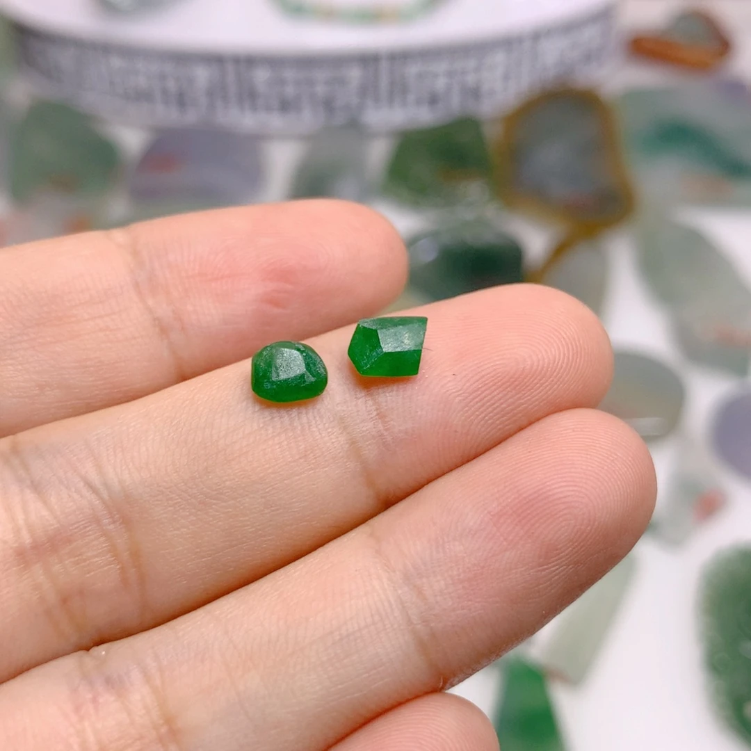 定制翡翠未镶嵌天然翡翠A货