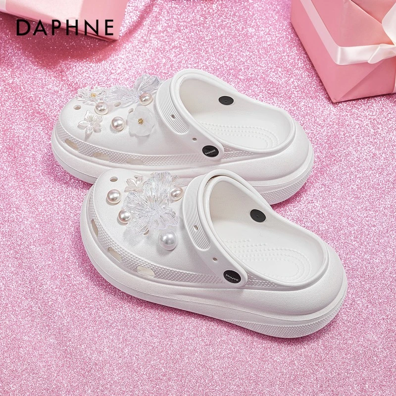 达芙妮珍珠洞洞鞋女款2025新款夏季外穿沙滩鞋云朵厚底增高凉拖鞋