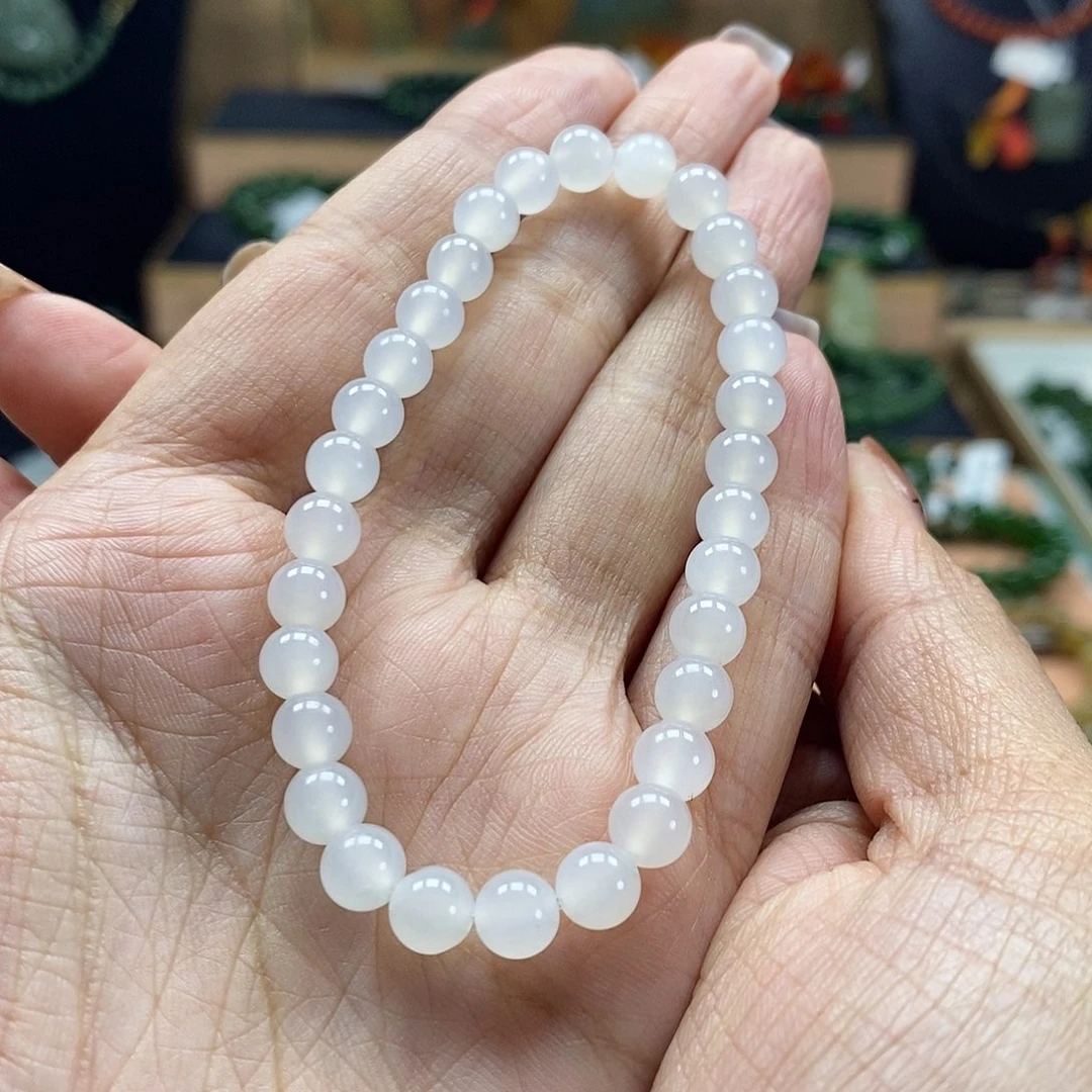 颈饰未镶嵌和田玉（白玉）6mm