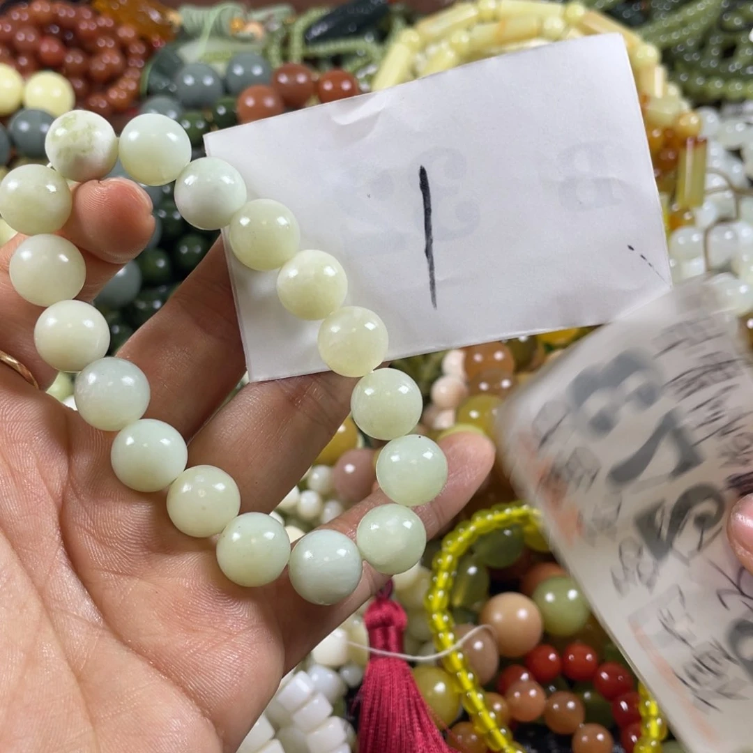 未镶嵌蛇纹石玉手链