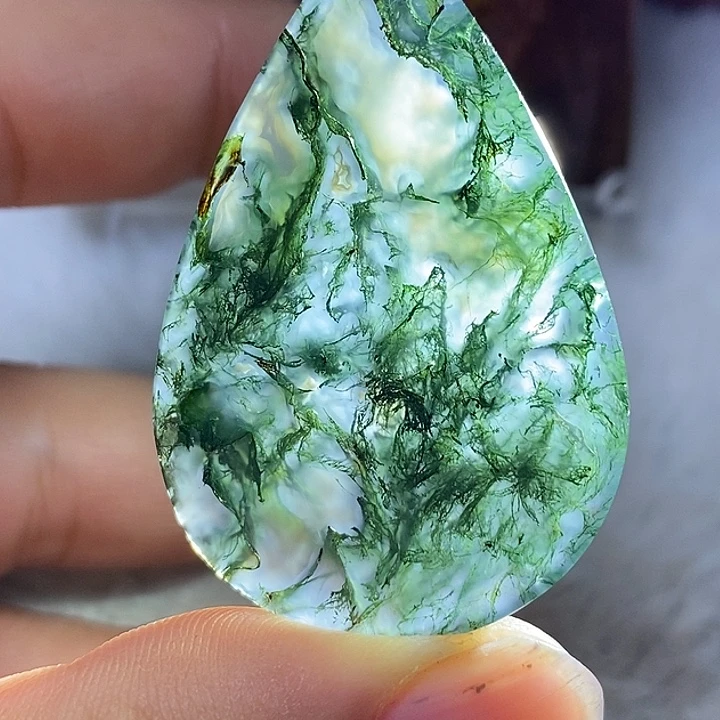 海***成玛瑙/玉髓未镶嵌颈饰