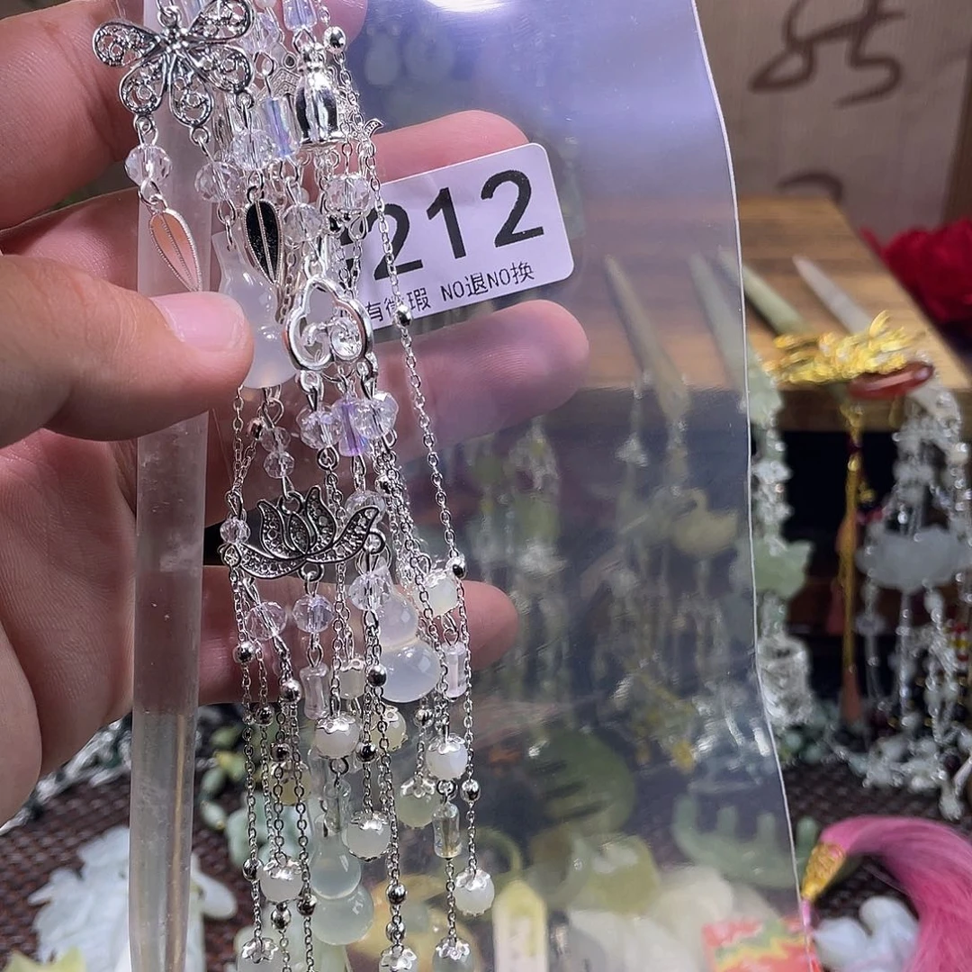 蛇纹石玉未镶嵌发饰绣*