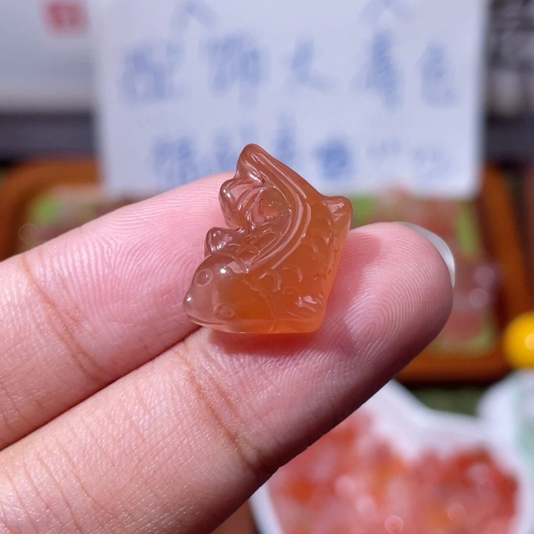 南红玛瑙未镶嵌挂件7635