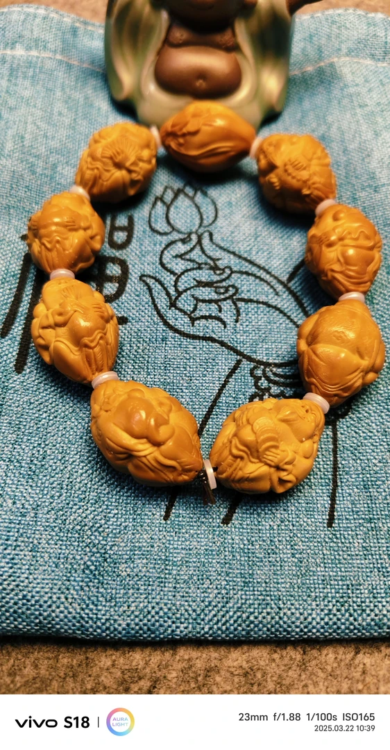 橄榄核，官帽财神，招财来米，想找财的整一条，