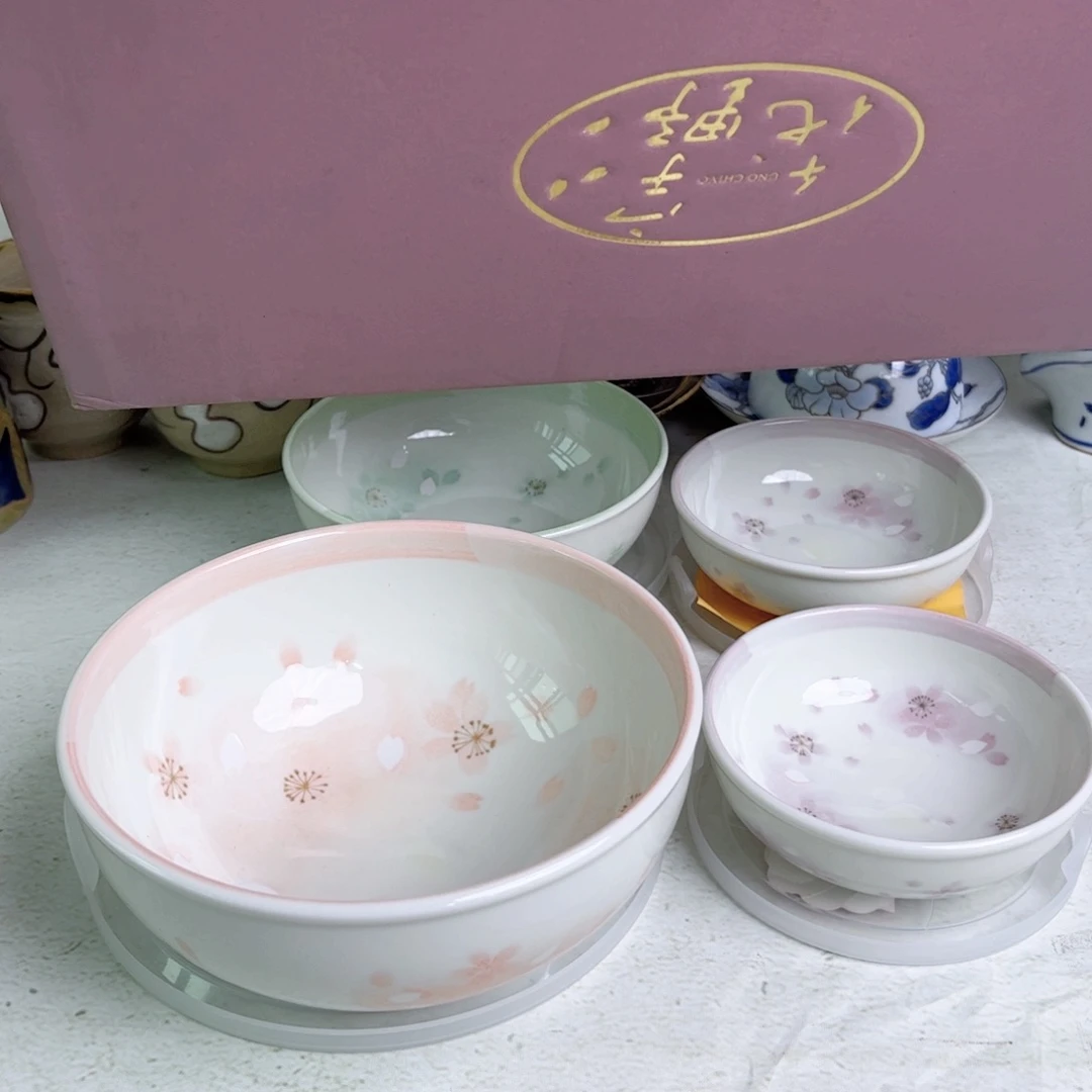 瓷片欢迎光临美桃儿～