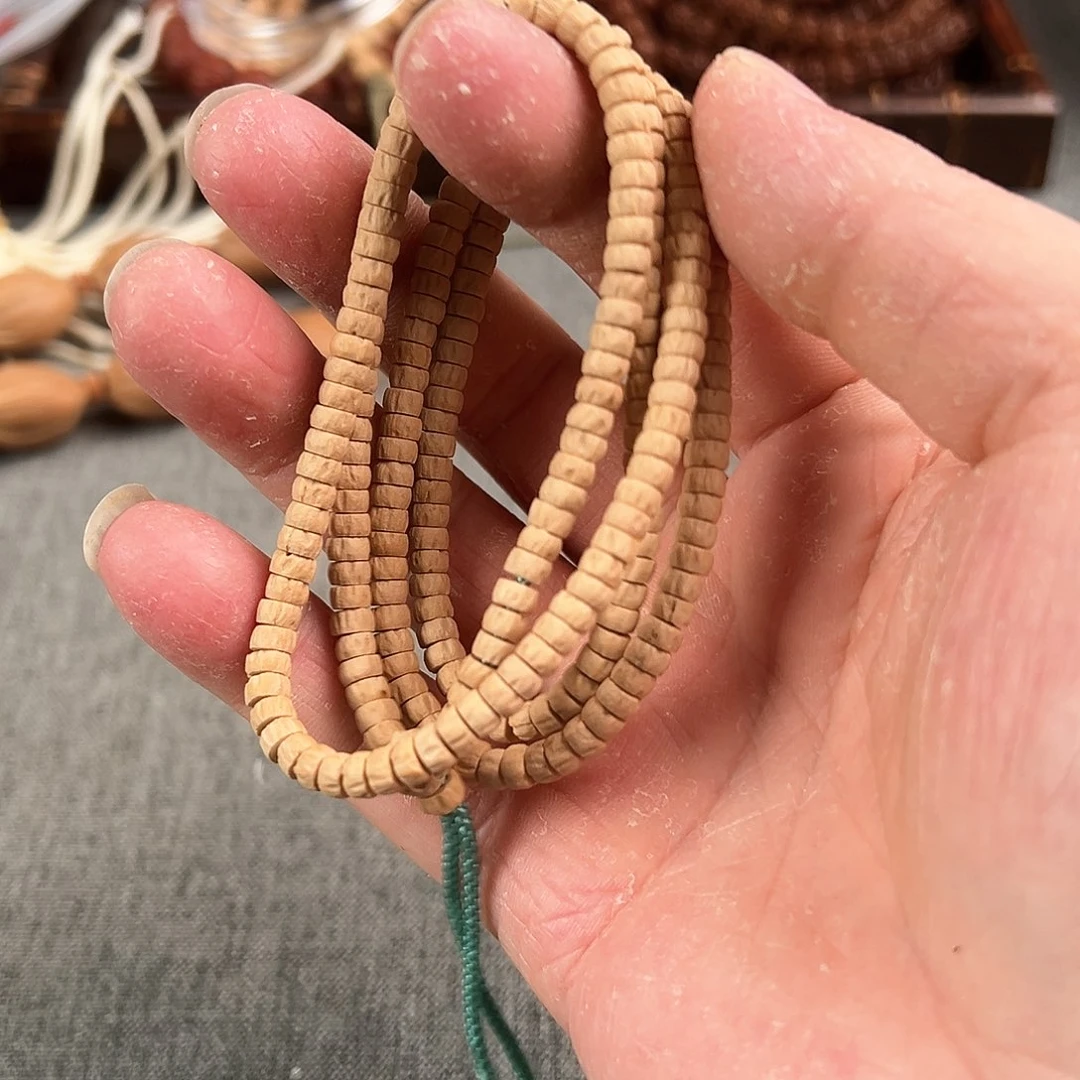 猴头核桃吊坠百香籽小药片