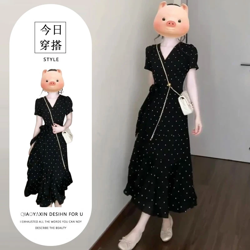 连衣裙女2025夏季新款法式设计感V领收腰显瘦中长款绑带波点裙子