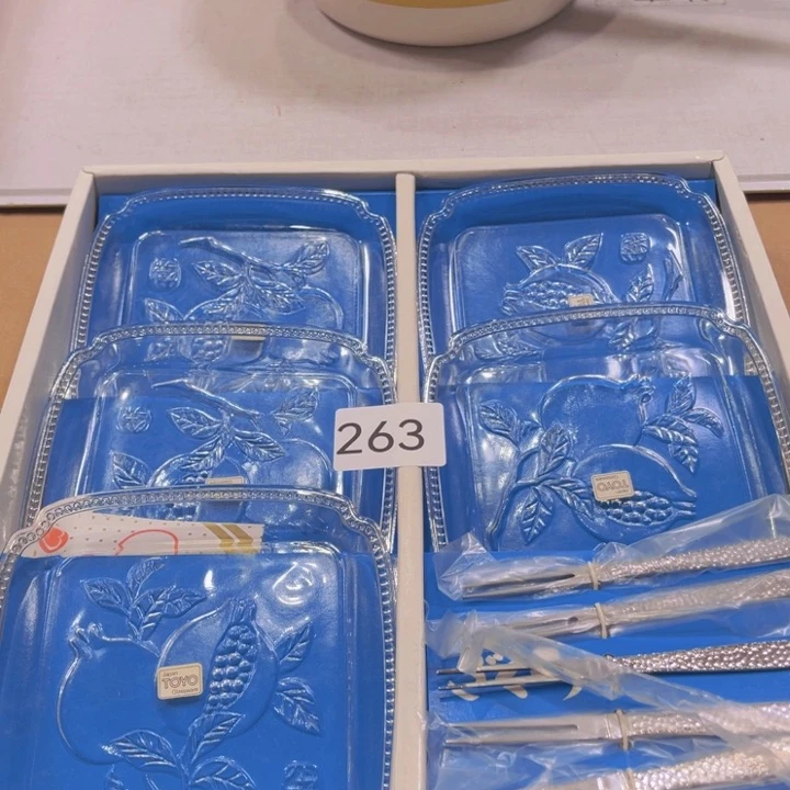 盖碗瓷器制作工艺精湛