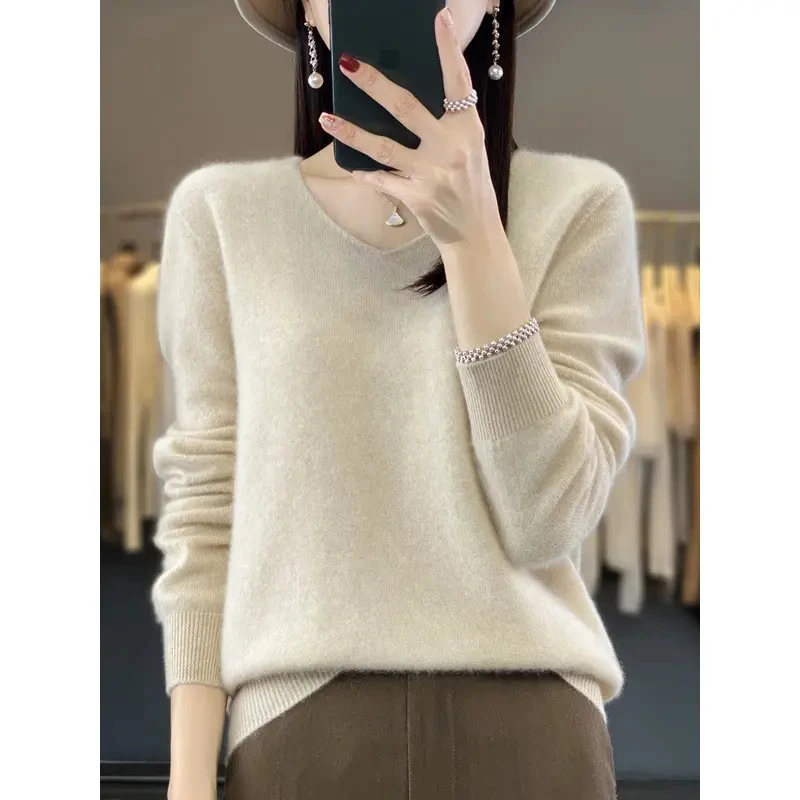 一线成衣100%纯羊毛衫女V领套头纯色针织打底宽松毛衣