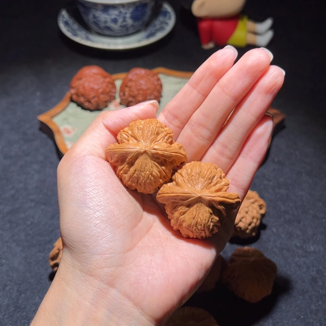 文玩核桃吊坠40核王