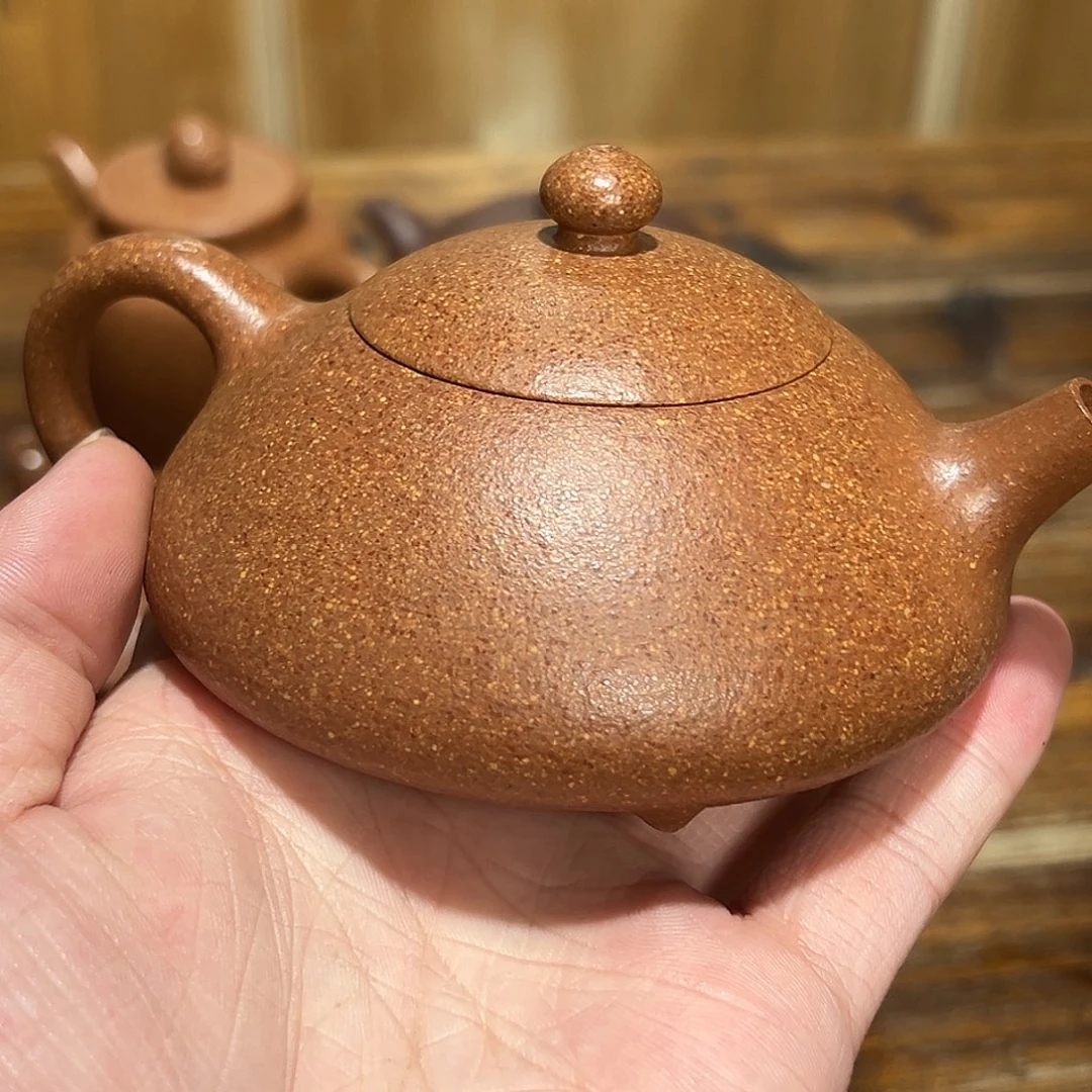 茶壶紫砂紫砂的味道很