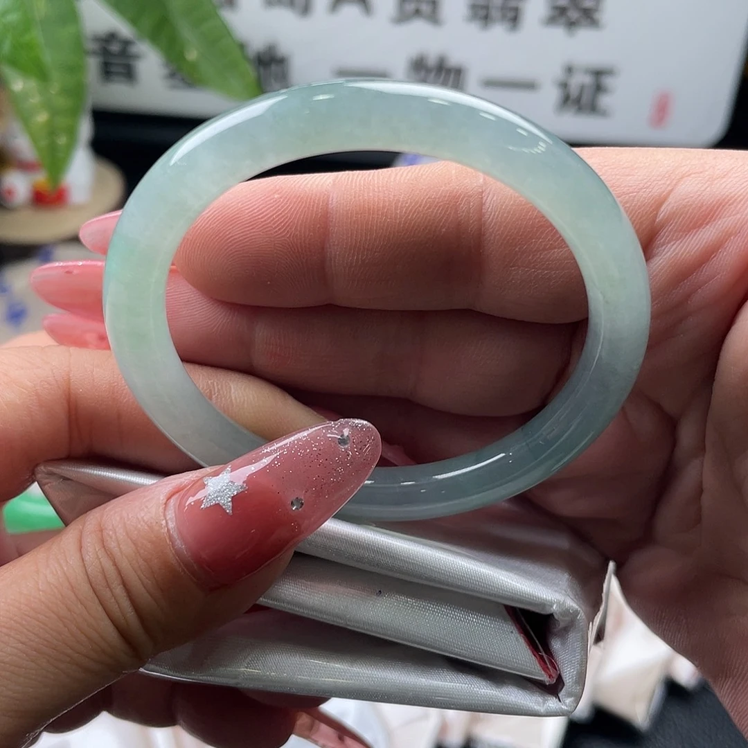 翡翠未镶嵌手镯52圆条