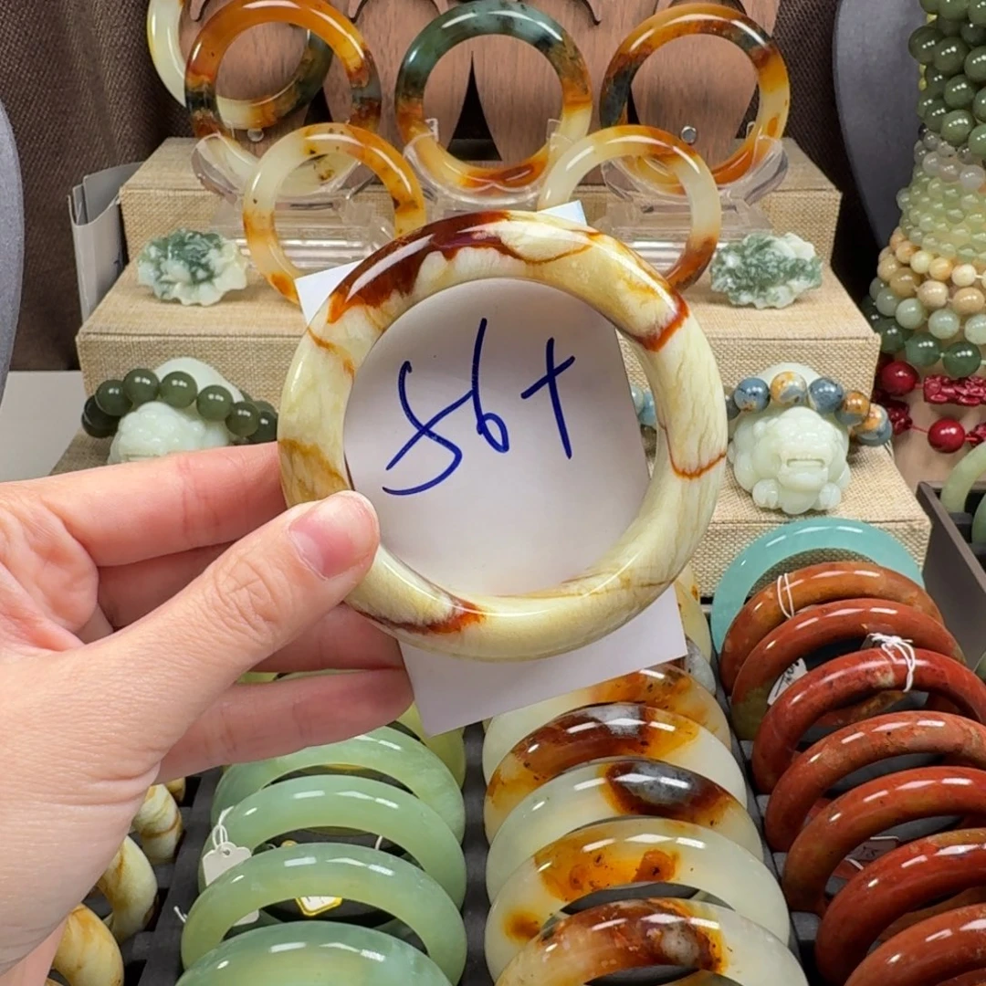 蛇纹石玉未镶嵌手镯561