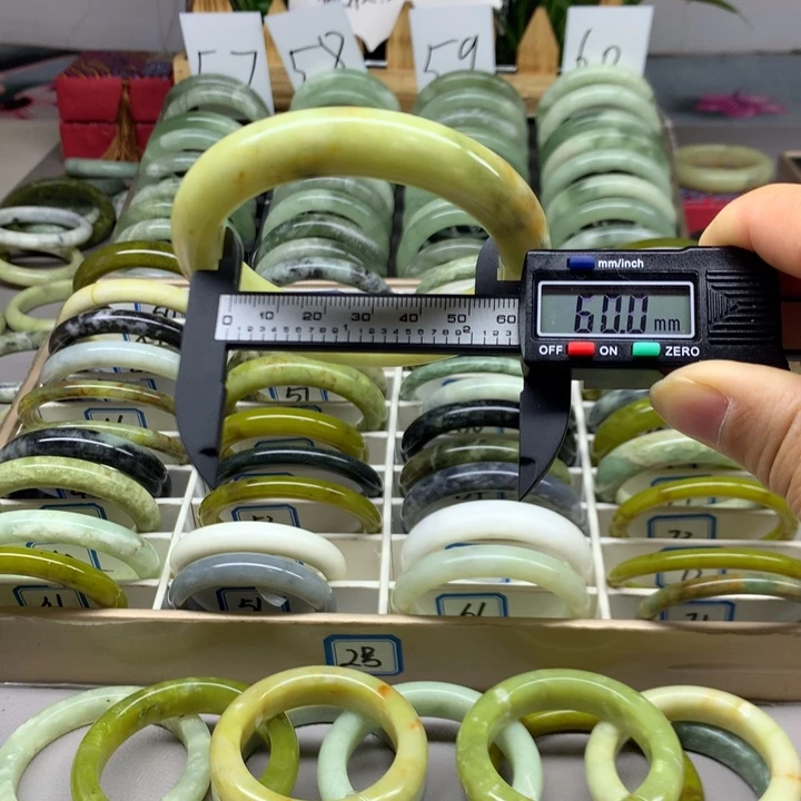 未镶嵌蛇纹石玉手镯58