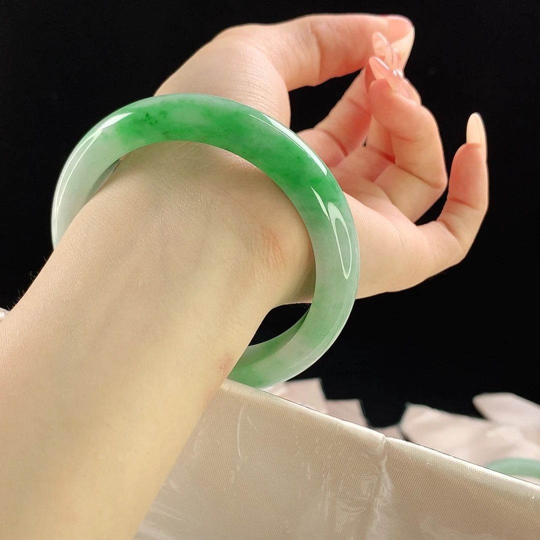 未镶嵌手镯翡翠678