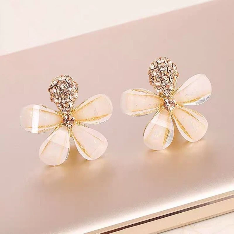 合金仿水晶耳饰 新款韩国简约大气时尚水滴花瓣网红耳钉气质小众