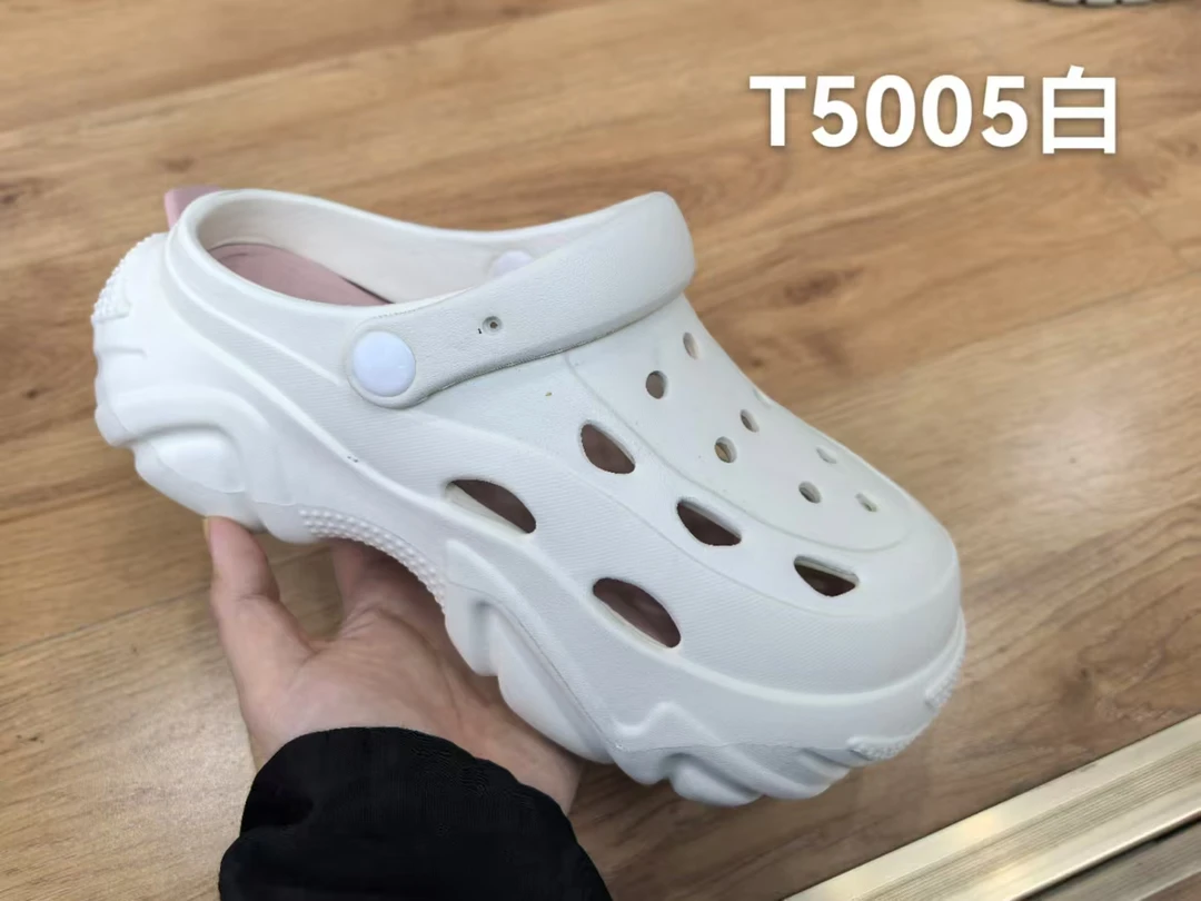 【运动鞋尺码，正码正拍】女款夏季时尚洞洞鞋(5005)