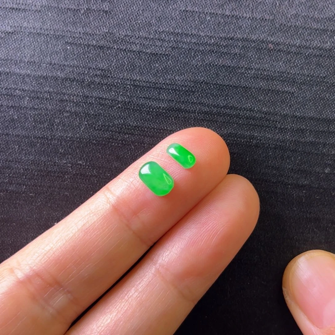 定制翡翠未镶嵌磐****端戒面