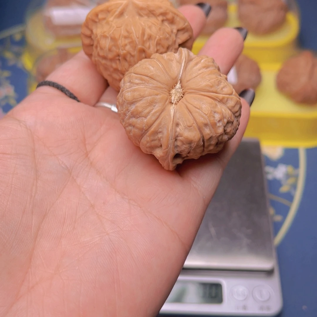 文玩核桃把件大****绘南瓜墩42