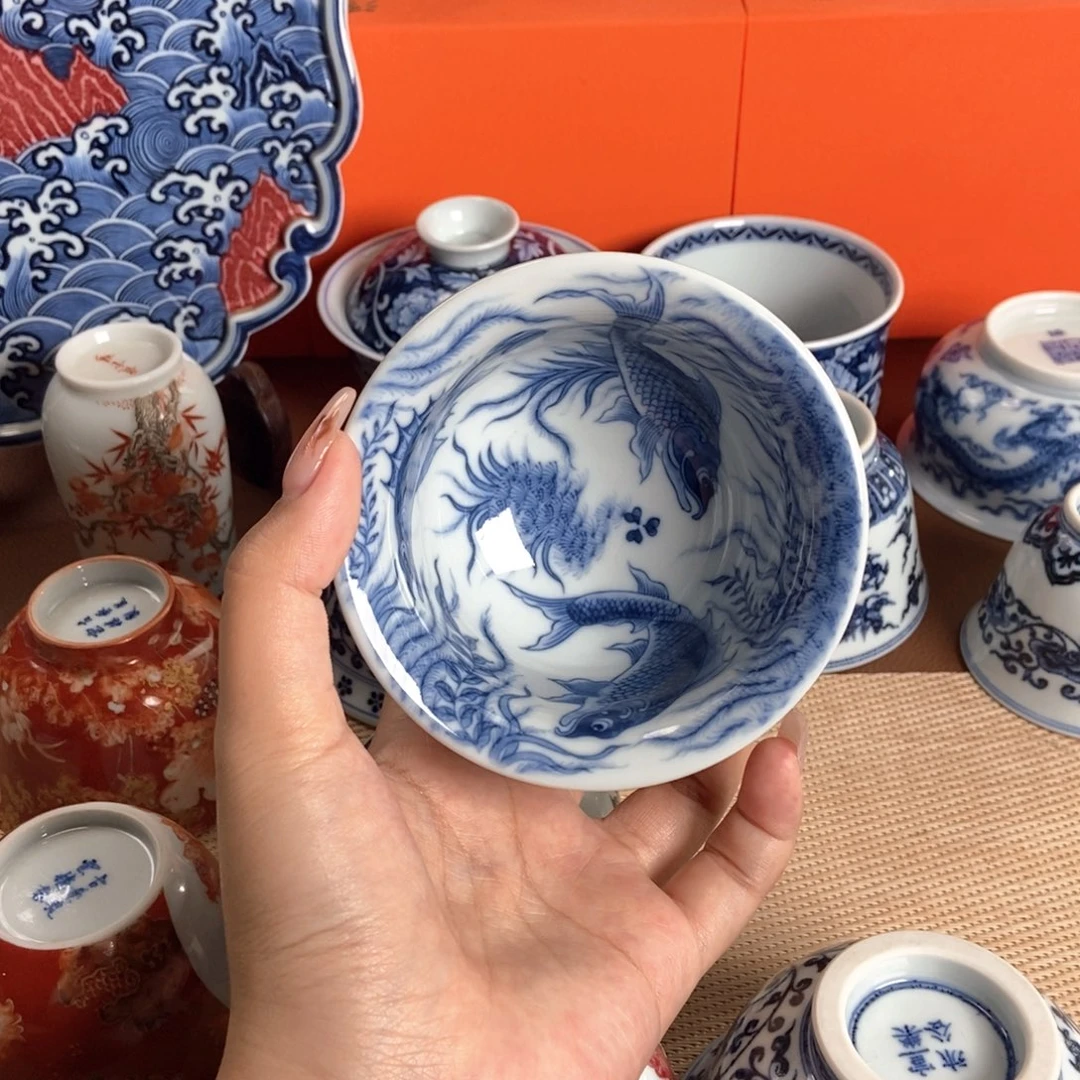 望月怀古青花满绘鱼多多压手杯