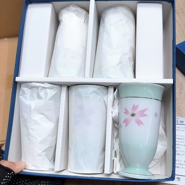 瓷片噗哈哈哈哈哈哈哈哈哈