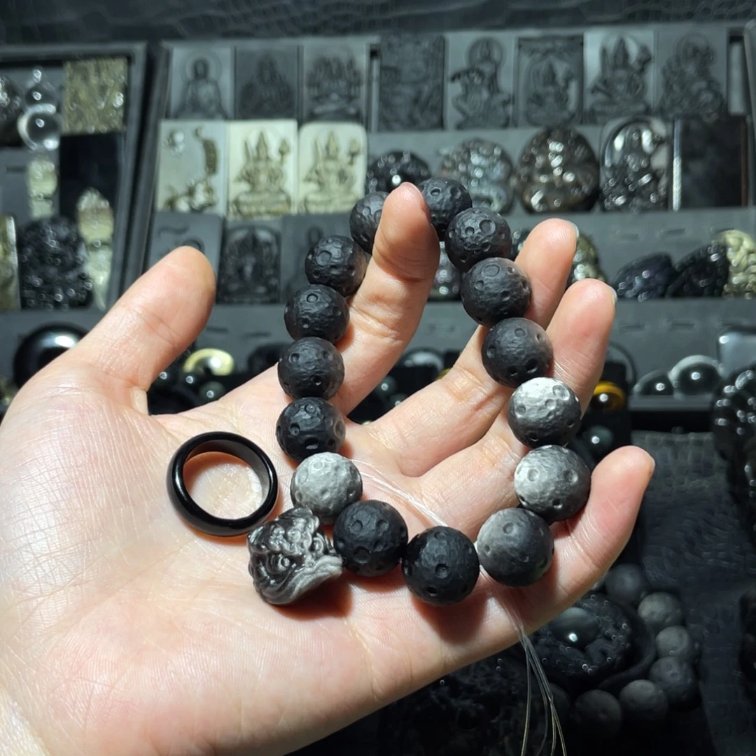 大****黑曜岩未镶嵌珠宝奇石