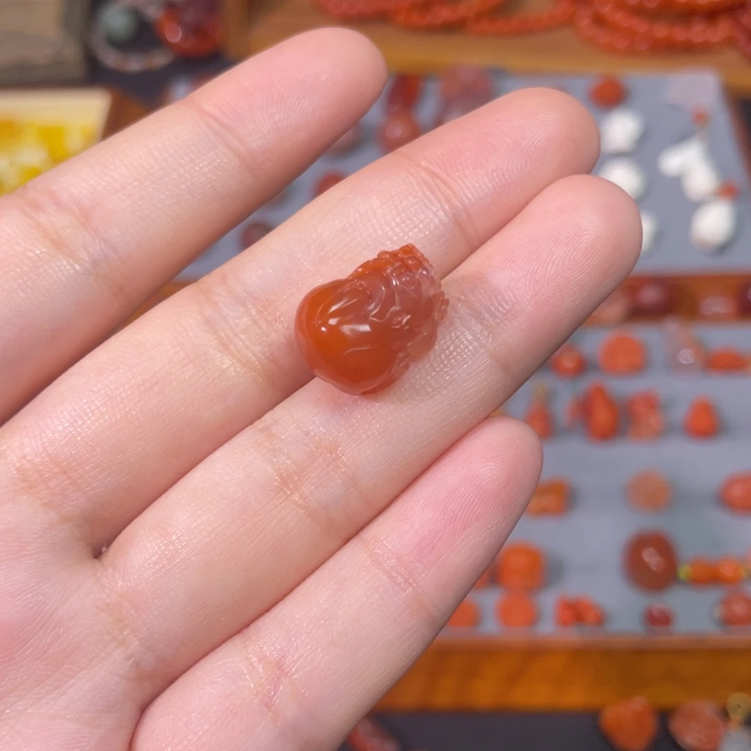 南红玛瑙未镶嵌貔貅卡12