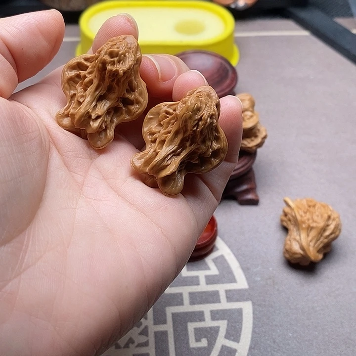 秋***话文玩核桃吊坠文玩核桃