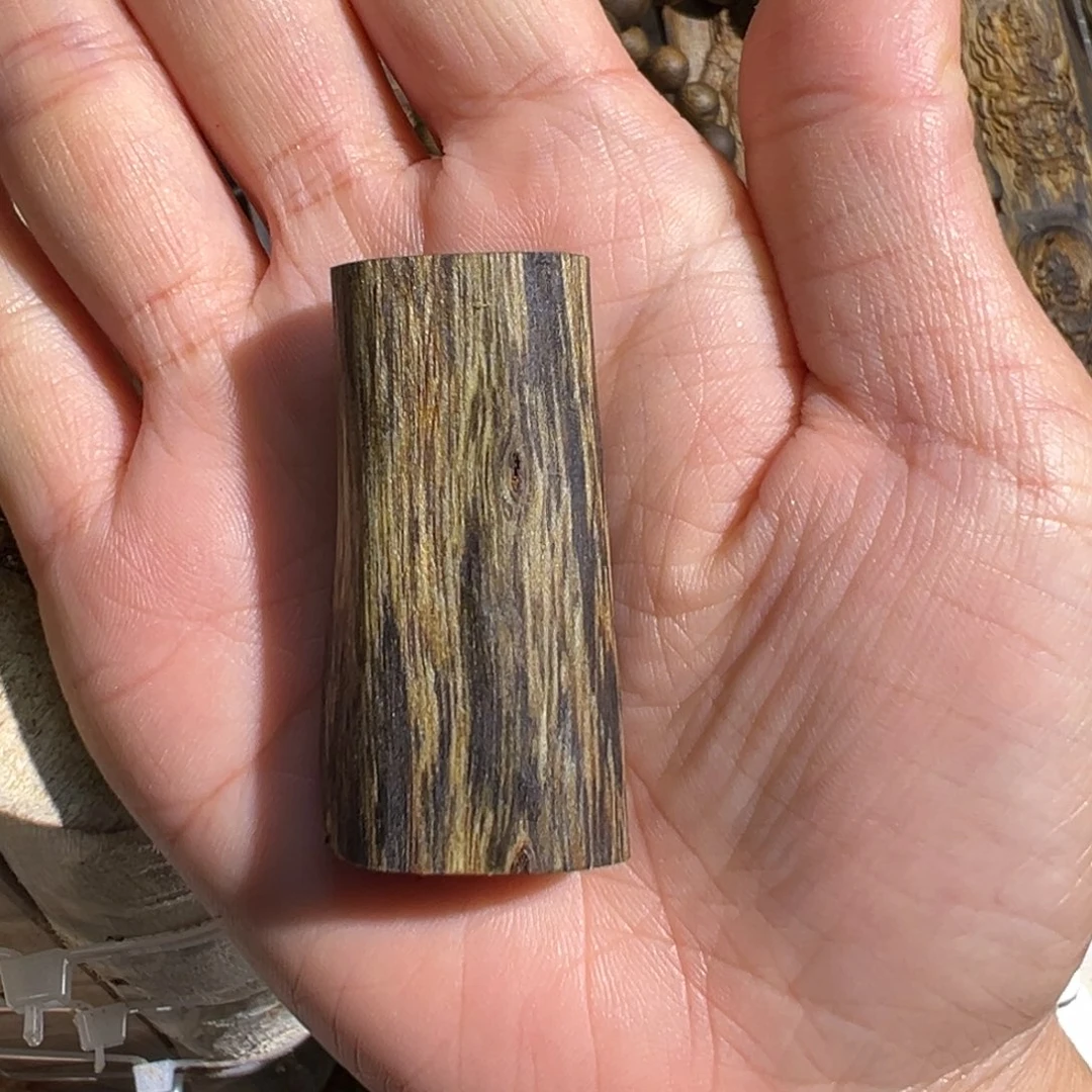 沉香吊坠绿棋楠吊坠7.7克